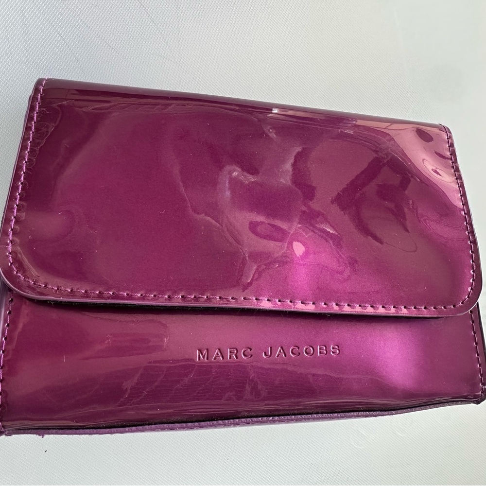 Marc Jacobs Shiny Magenta makeup bag